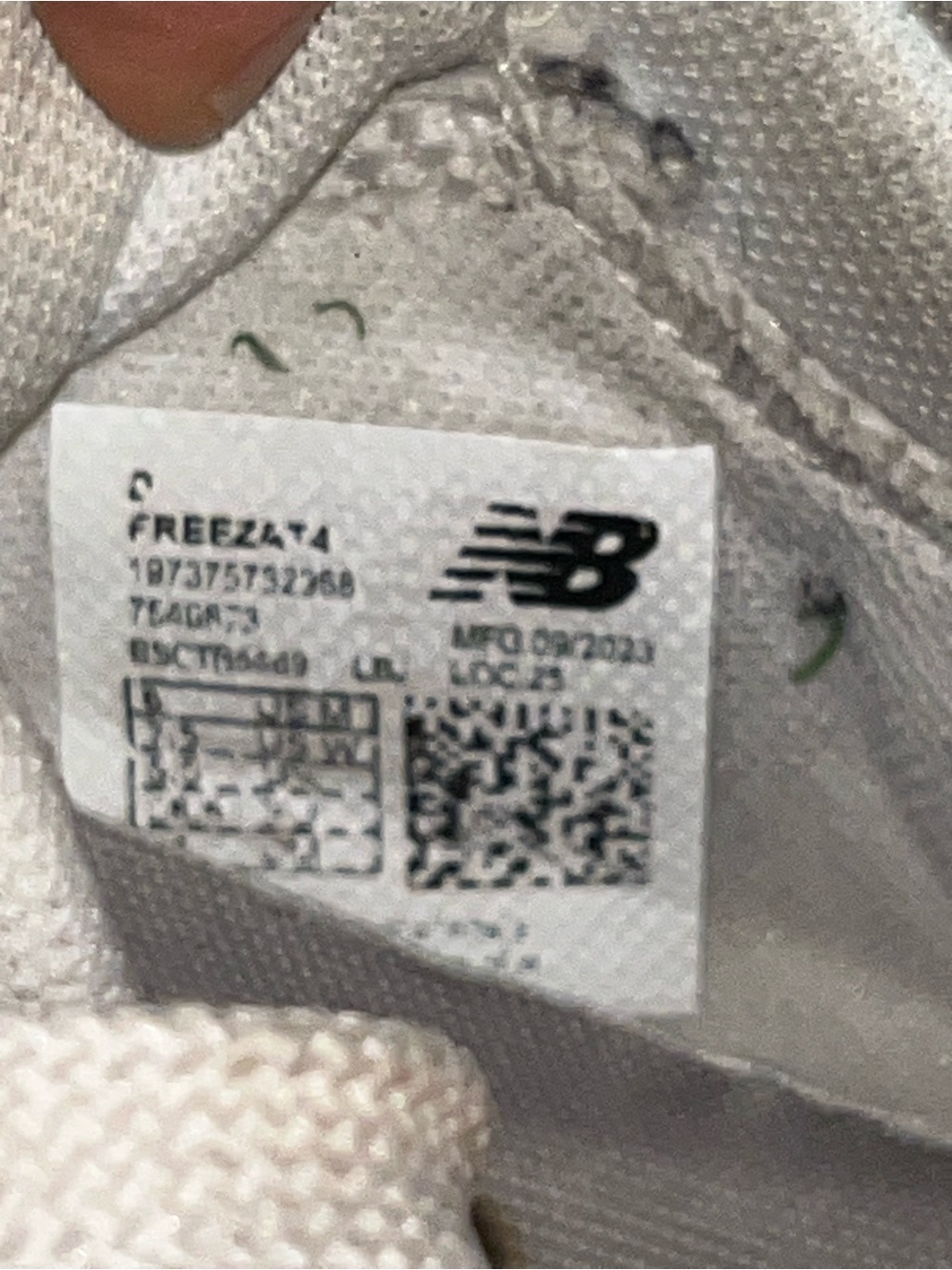 New Balance FreezeLX V4 FREEZAT4 Lacrosse Shoes Men 6 Women 7.5 White - Picture 7 of 8